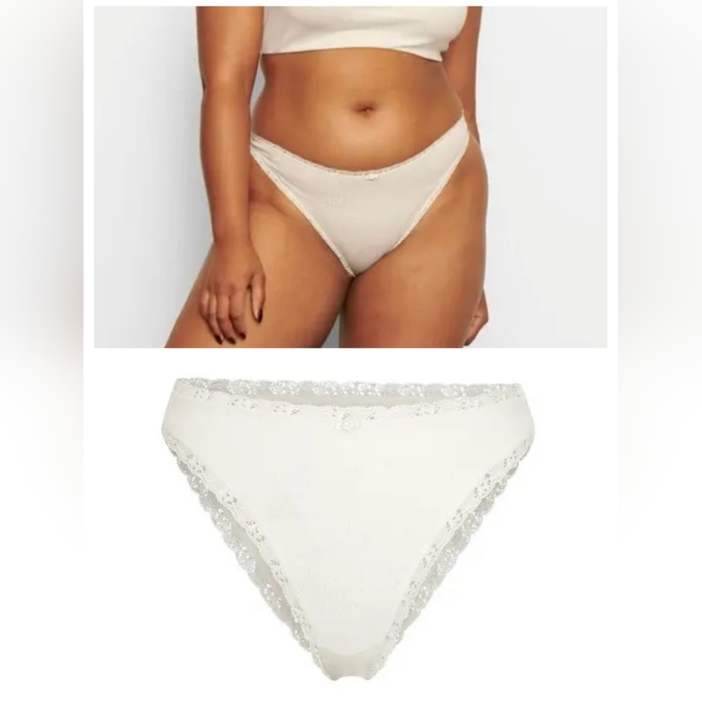 Skims LACE POINTELLE CHEEKY Brief/4X/ BONE/NWT